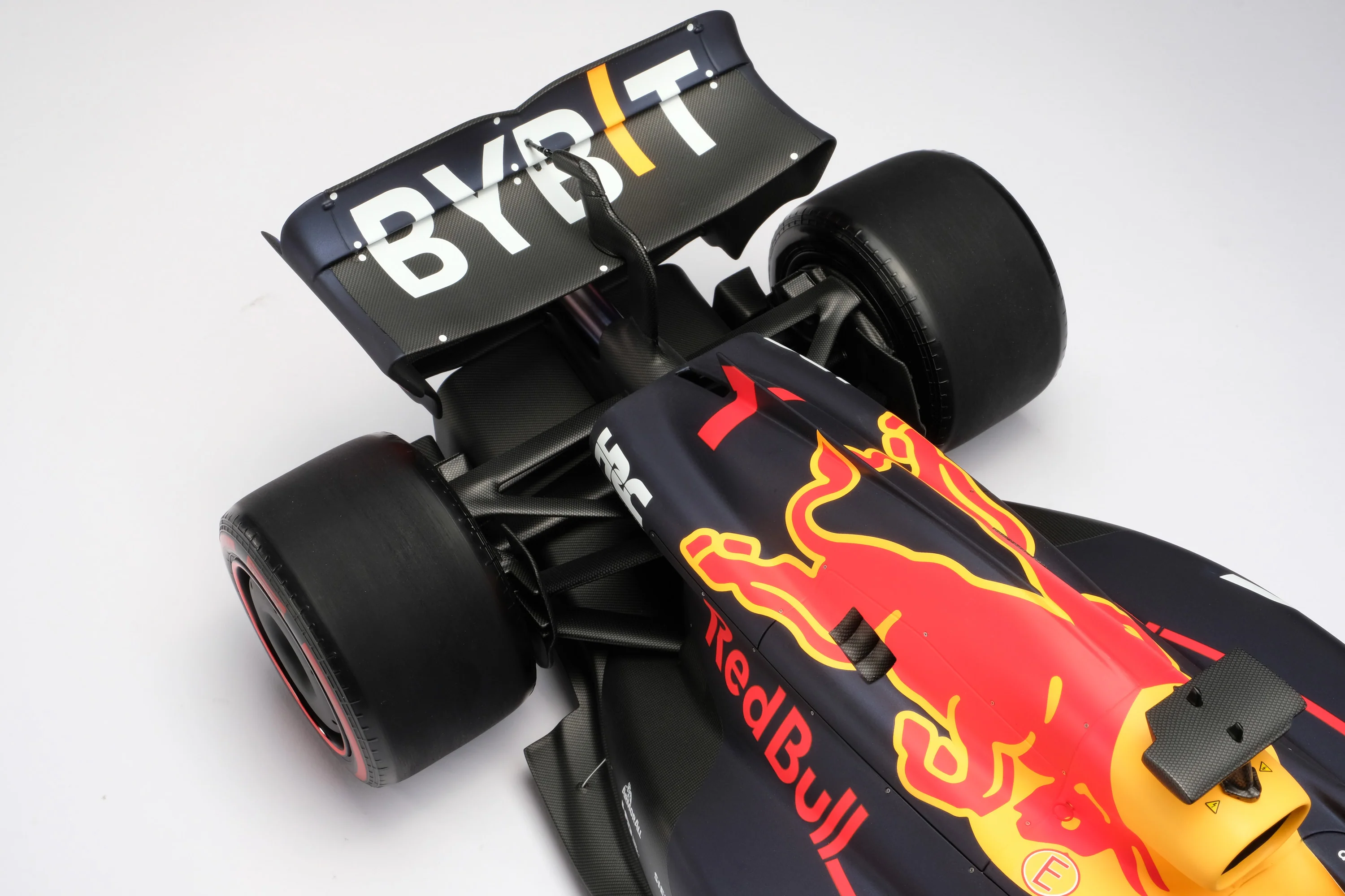 Oracle Red Bull Racing RB18 - 2022 Dutch Grand Prix - Image 19
