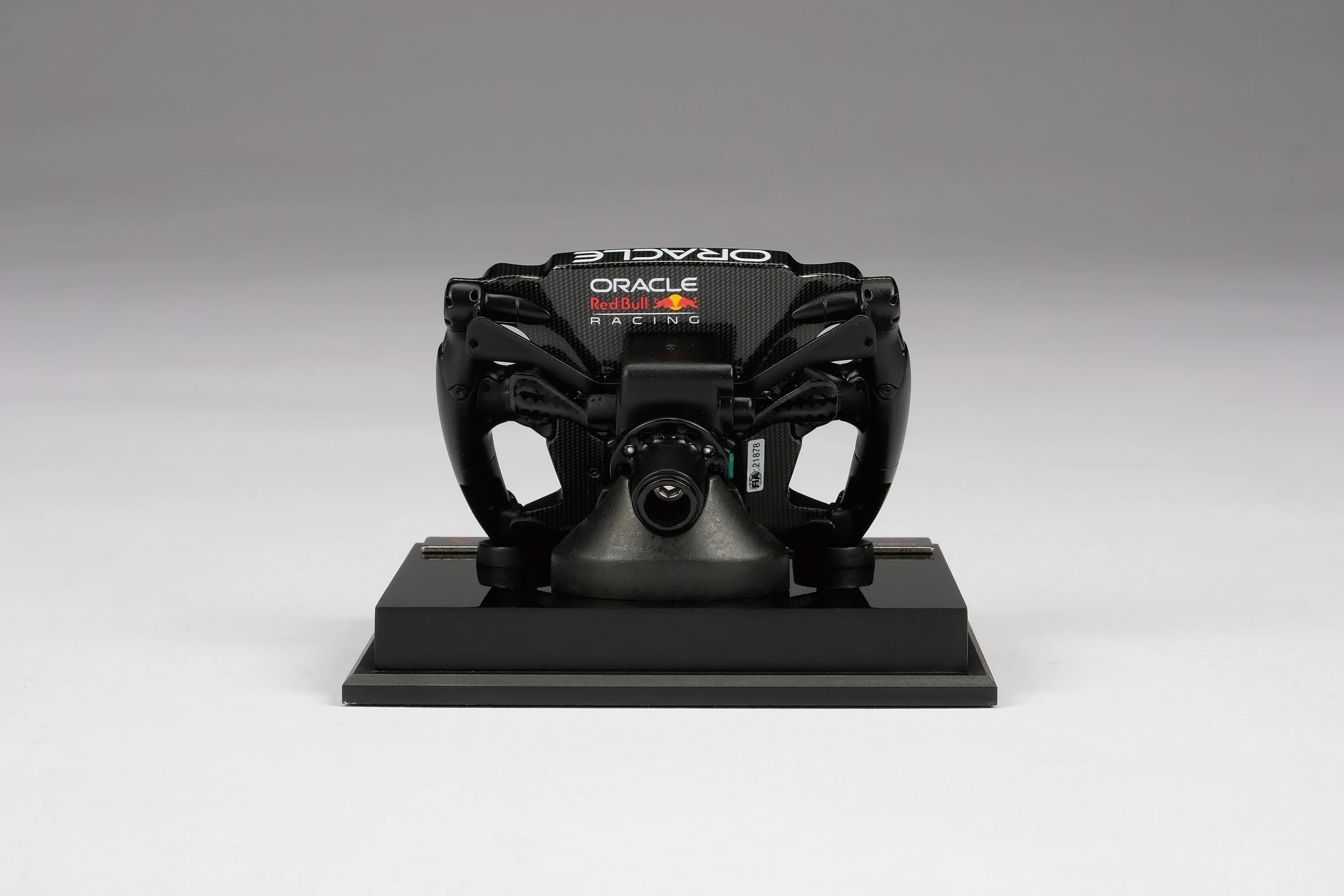 Oracle Red Bull Racing RB18 (2022) Steering Wheel - Image 10