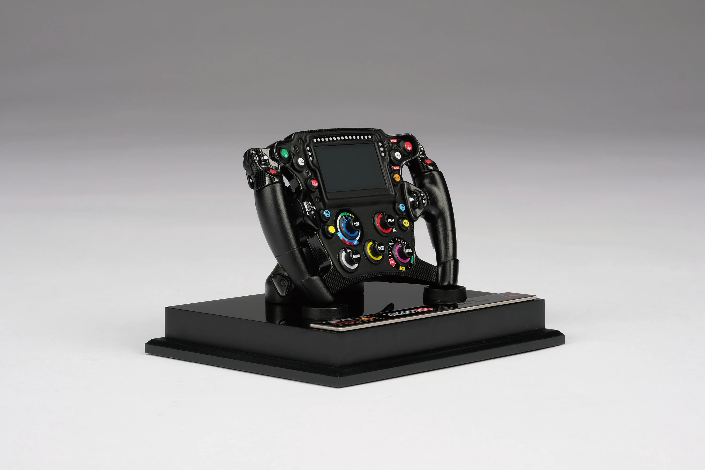 Oracle Red Bull Racing RB18 (2022) Steering Wheel - Image 13