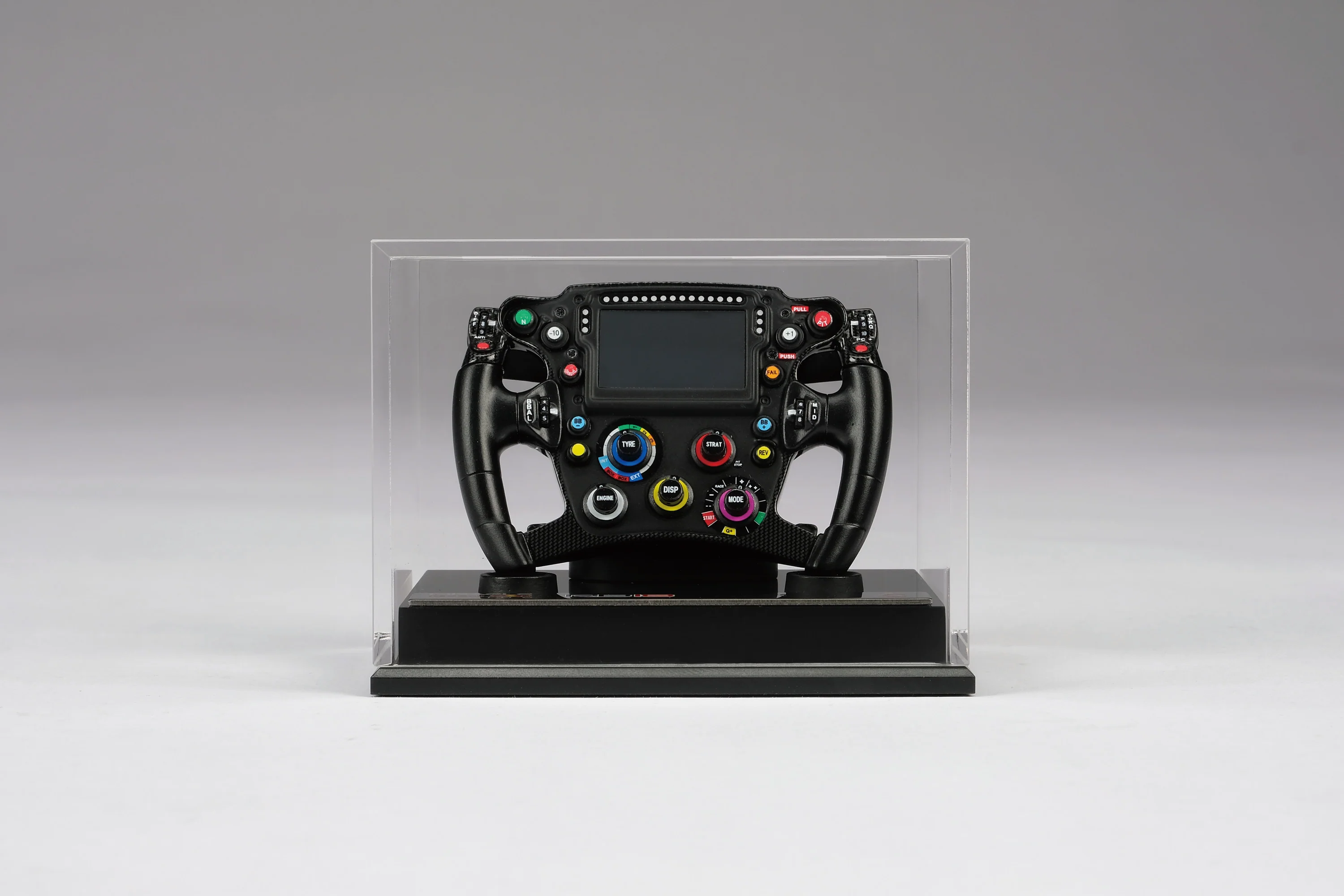 Oracle Red Bull Racing RB18 (2022) Steering Wheel - Image 6