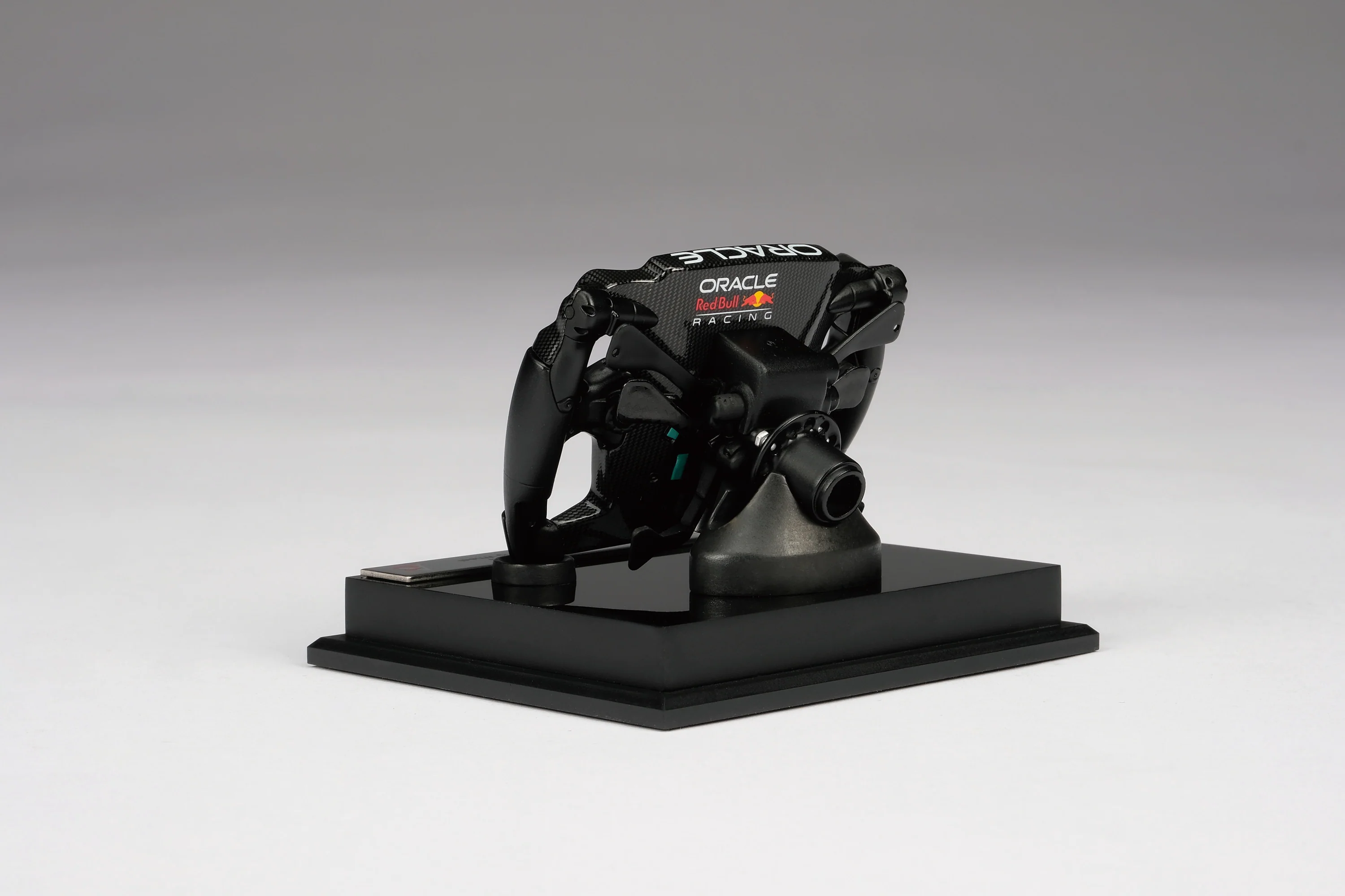 Oracle Red Bull Racing RB18 (2022) Steering Wheel - Image 9