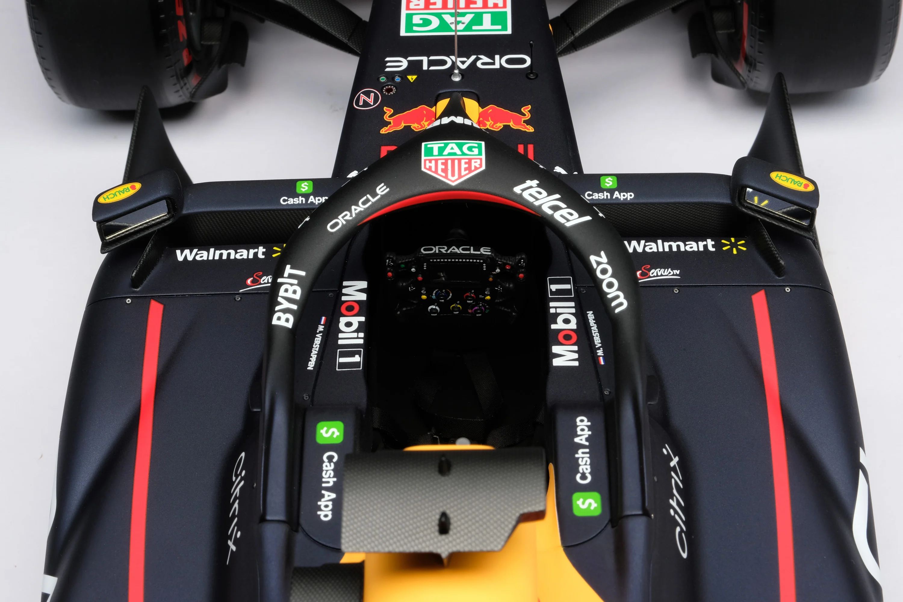 Oracle Red Bull Racing RB18 - 2022 Dutch Grand Prix - Image 9