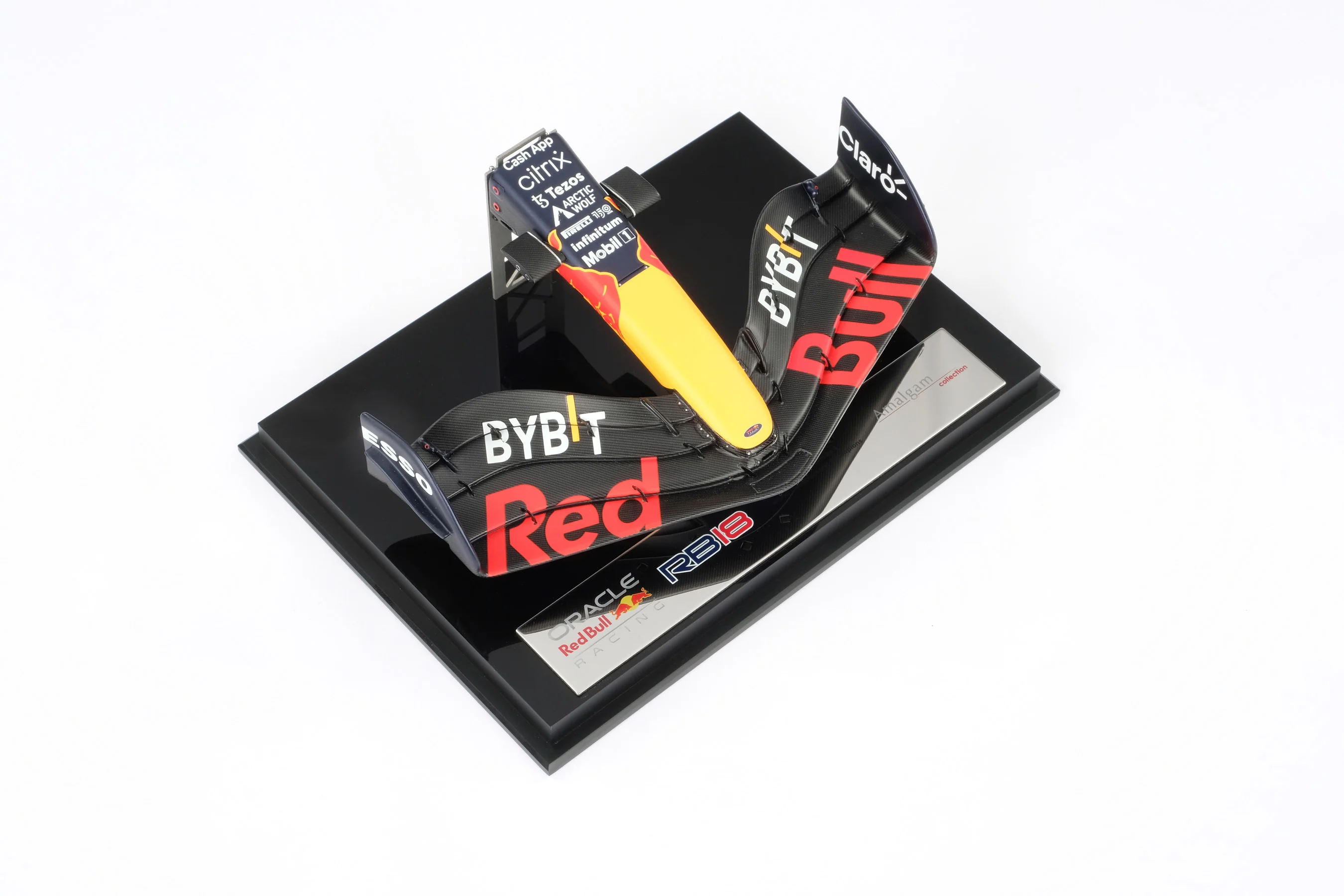 Oracle Red Bull Racing RB18 Nosecone - Image 18