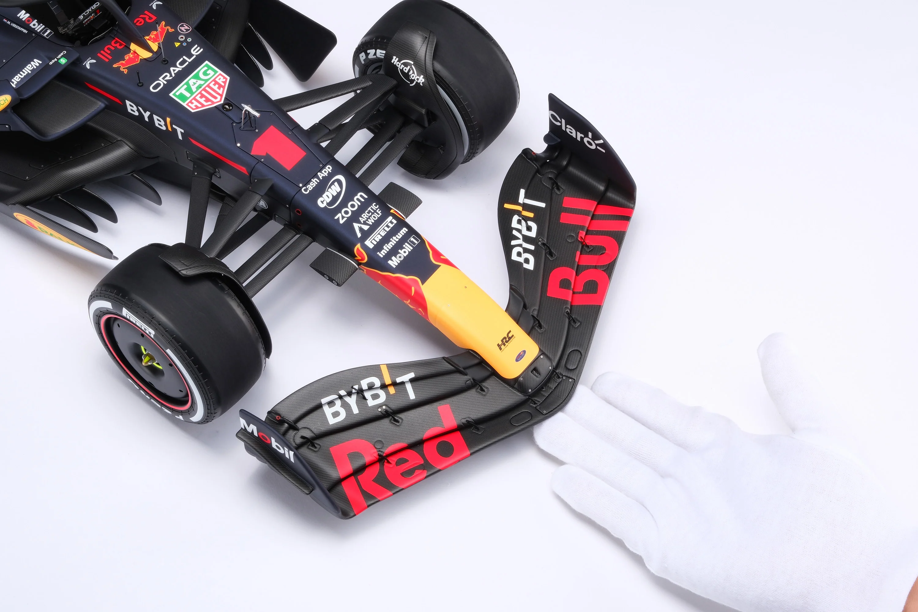 Oracle Red Bull Racing RB19 - 2023 Season Livery - Image 4