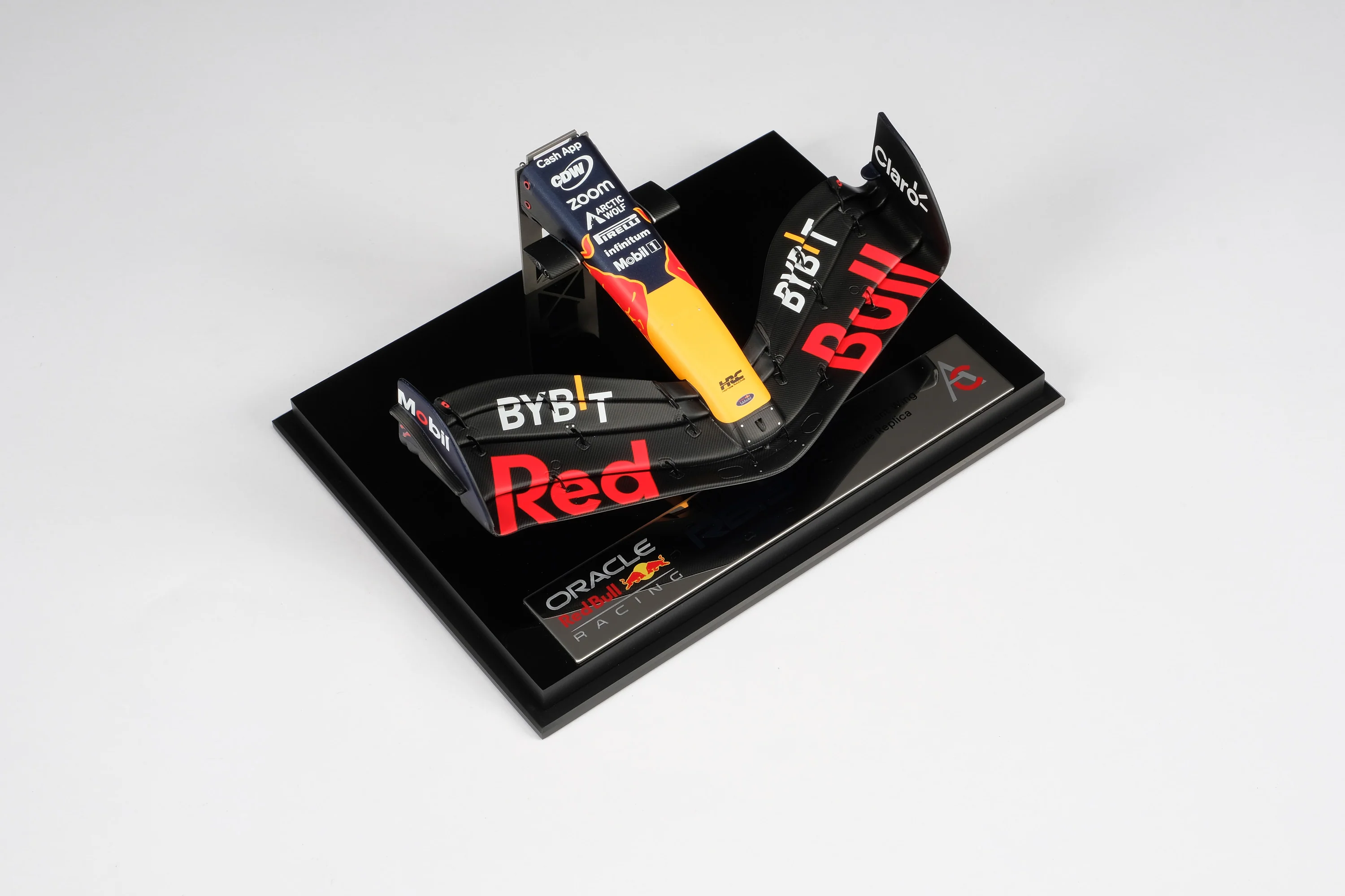 Oracle Red Bull Racing RB19 Nosecone (2023) - Image 16