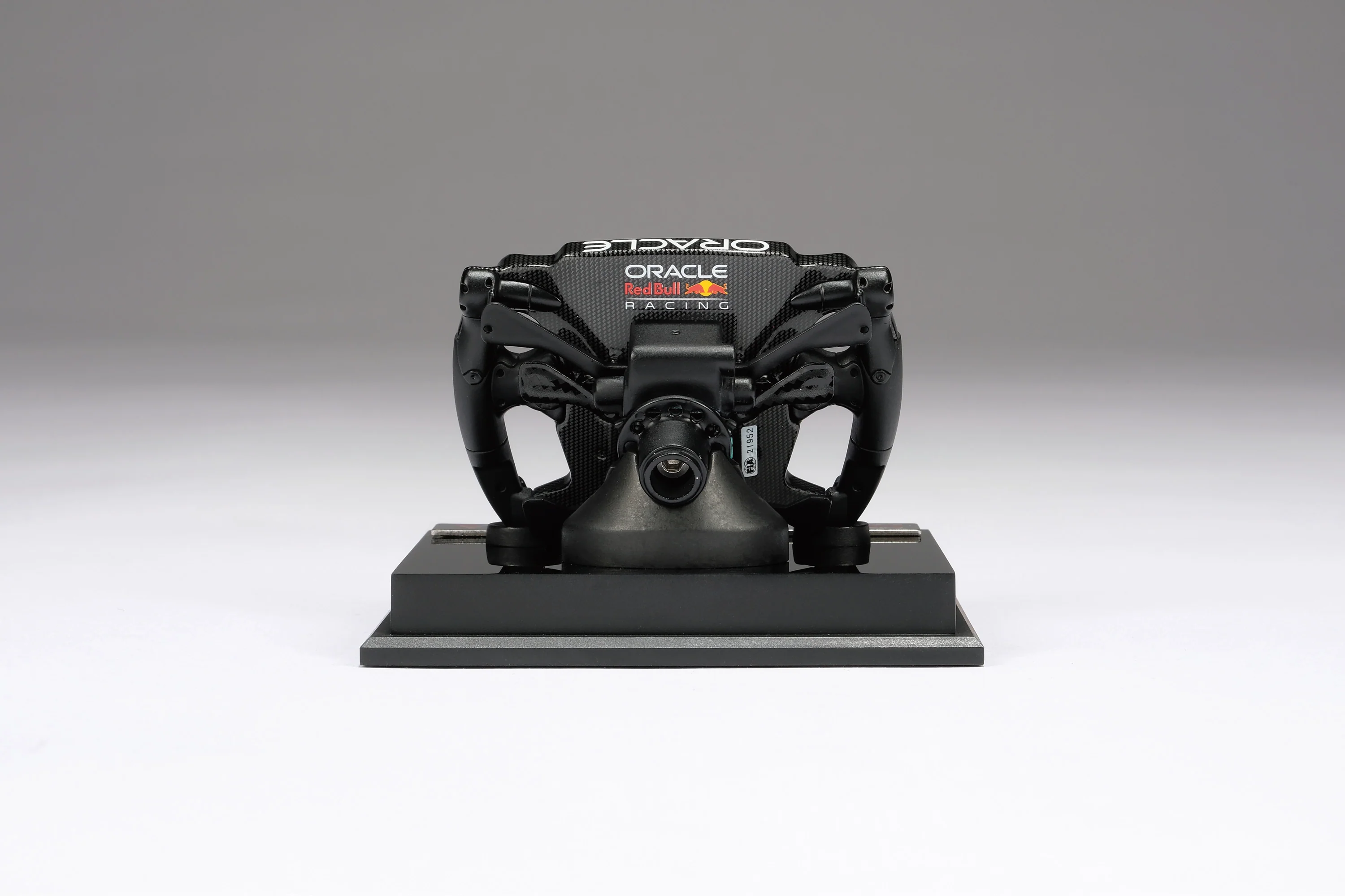 Oracle Red Bull Racing RB19 (2023) Steering Wheel - Image 9