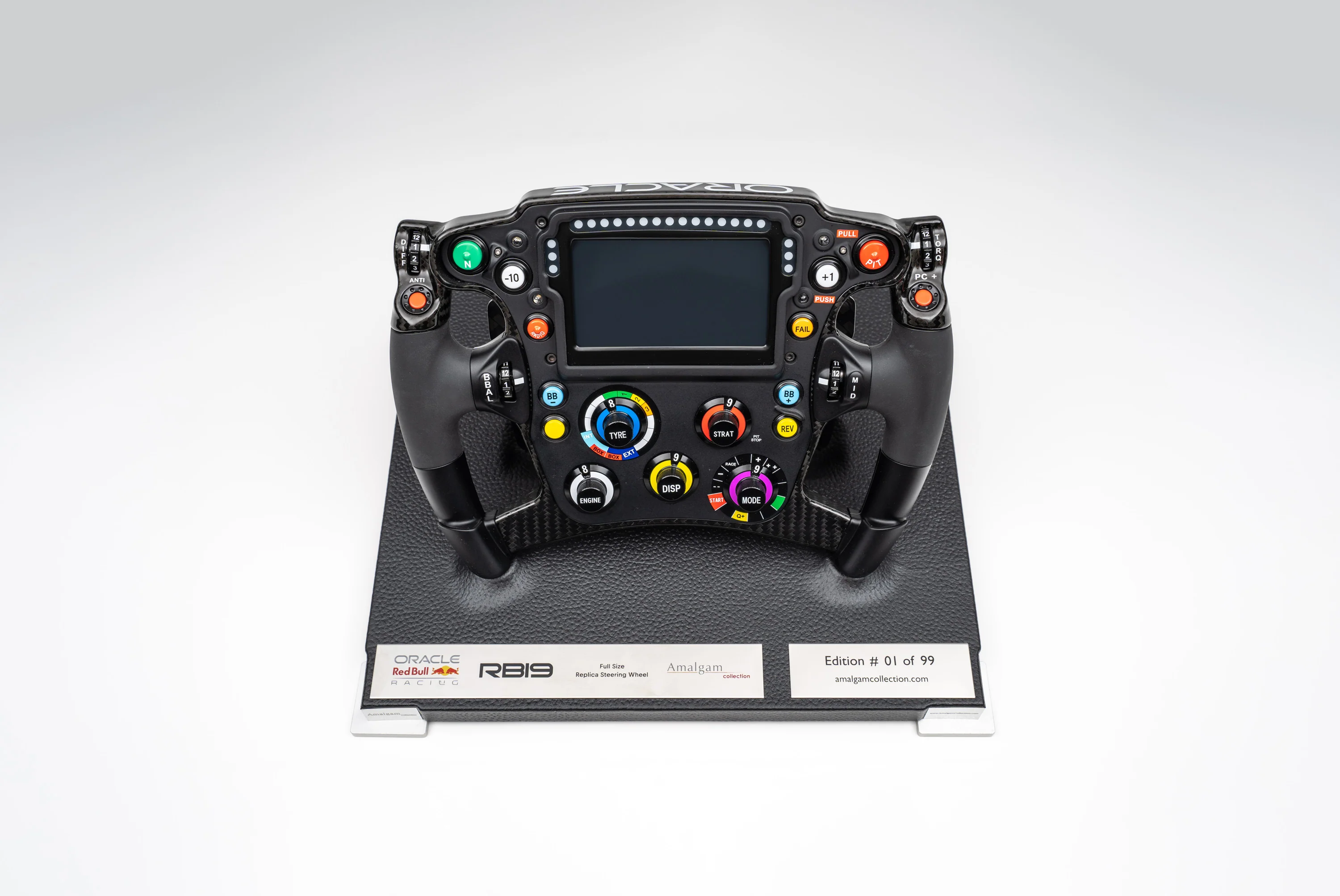 Oracle Red Bull Racing RB19 Steering Wheel (2023) - Image 10