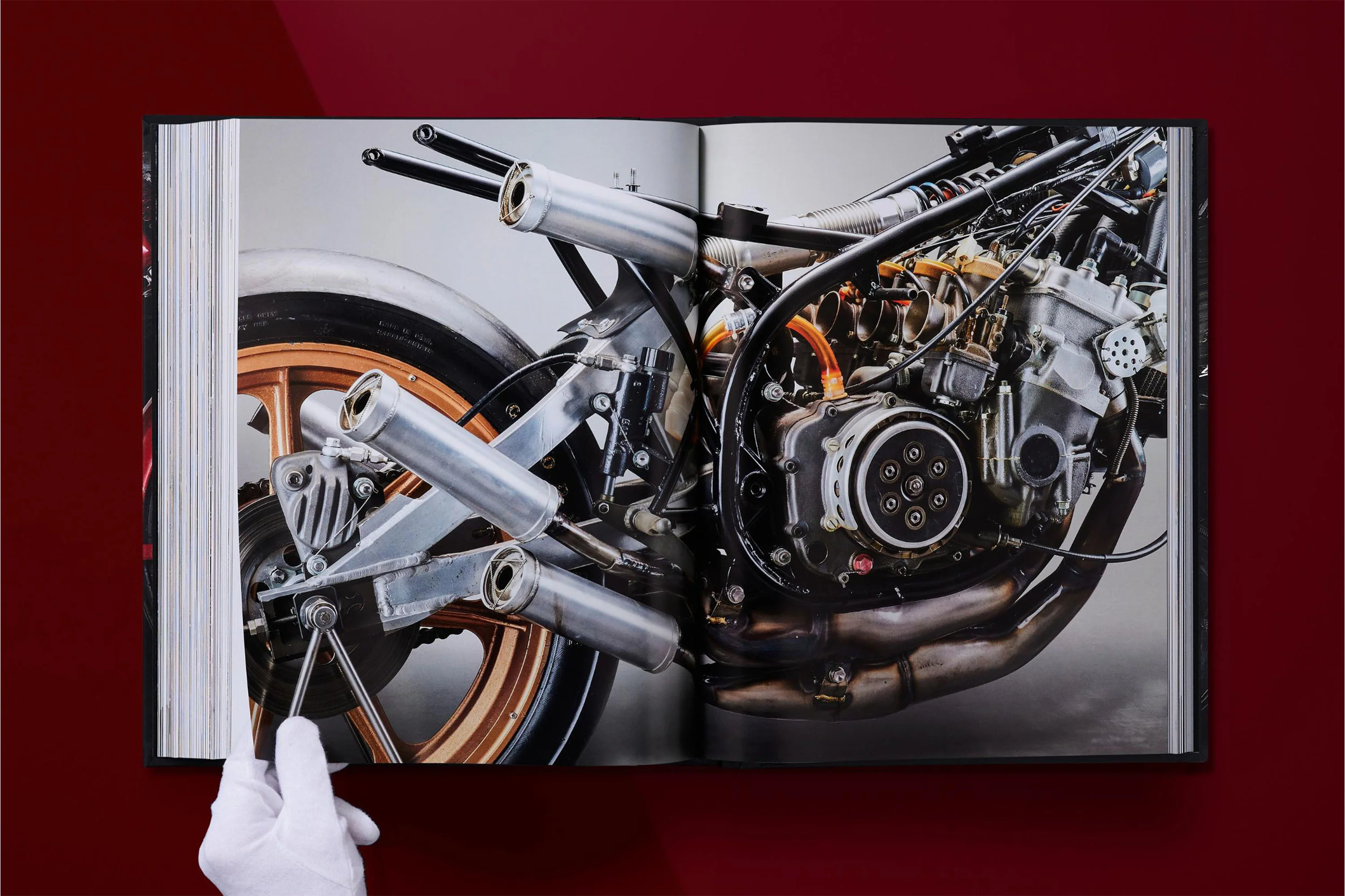 Ultimate Collector Motorcycles - First Edition - Image 8